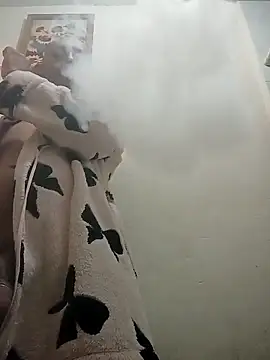 pineda1689 online show from November 9, 2025, 6:23 am