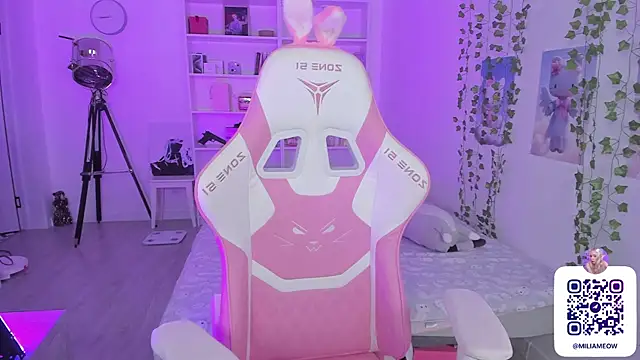 Milia Parker online show from December 19, 2024, 10:21 pm