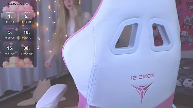 Milia Parker online show from October 26, 2025, 8:48 pm