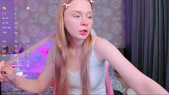 Snapshot of Milia_Parker chatting on July 28, 2026, 8:52 pm Milia Parker online show from July 28, 2026, 8:52 pm
