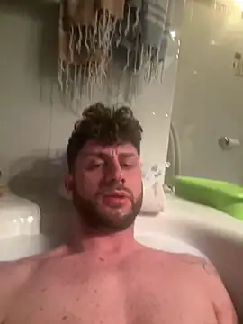 Snapshot of michifolli92 chatting on March 19, 2025, 9:49 am michifolli92 online show from March 19, 2025, 9:49 am