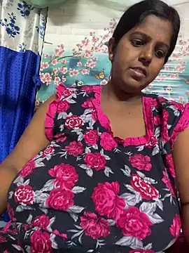 Beauty-queen online show from April 8, 2026, 1:44 pm