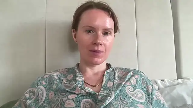 redheadrosie69 online show from September 10, 2025, 9:09 am