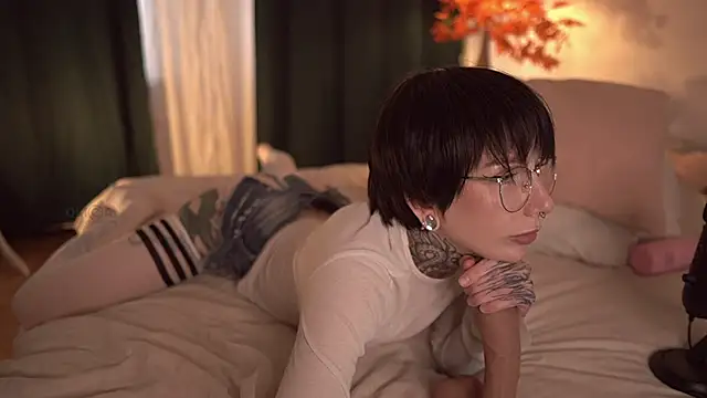 Snapshot of ifuckingtoy_ chatting on October 19, 2025, 1:01 pm ifuckingtoy  online show from October 19, 2025, 1:01 pm