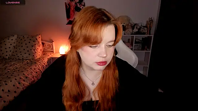  Lisa x online show from November 10, 2025, 5:28 am