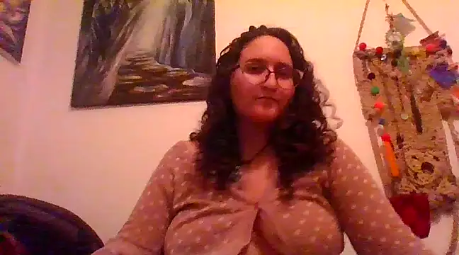 Snapshot of juicyrubies chatting on February 2, 2025, 5:15 pm juicyrubies online show from February 2, 2025, 5:15 pm