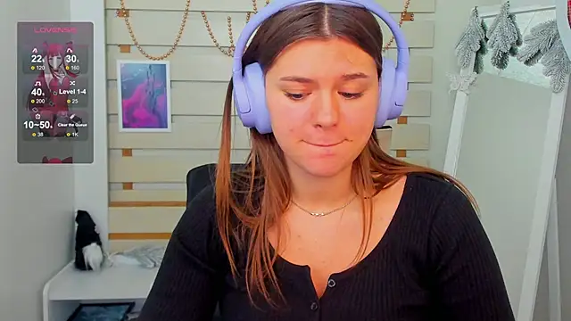 Josephine Kiss online show from December 29, 2024, 12:45 pm