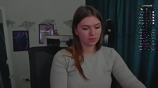 Josephine Kiss online show from January 2, 2025, 11:52 am