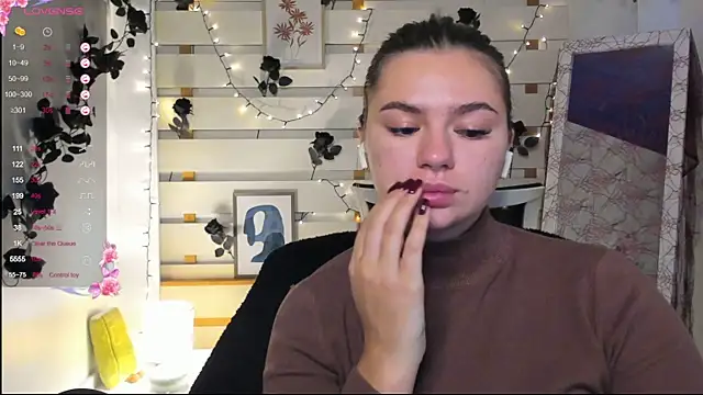 Josephine Kiss online show from October 26, 2025, 12:55 pm