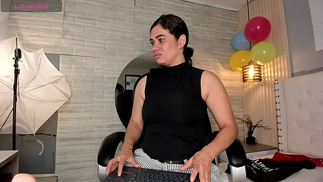 sussy  stone online show from May 15, 2026, 12:01 pm