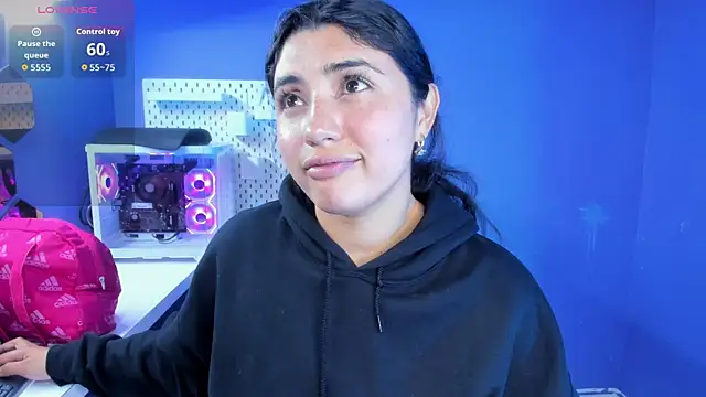 Danna 777  online show from October 30, 2025, 10:21 pm