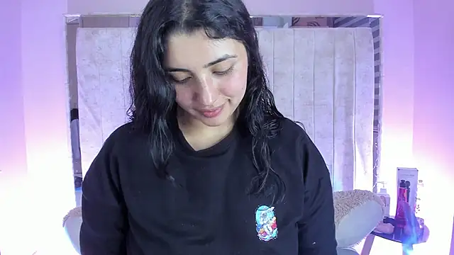 Danna 777  online show from November 28, 2025, 1:41 am