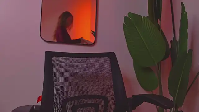 Snapshot of Whitney_Svonn chatting on March 12, 2025, 7:17 pm Whitney Svonn online show from March 12, 2025, 7:17 pm