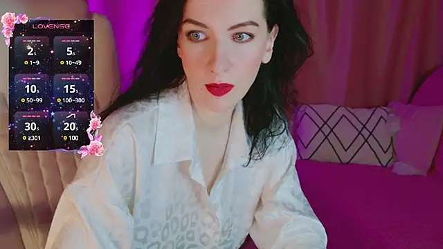 Snapshot of AndreaAshton chatting on January 3, 2025, 6:03 pm AndreaAshton online show from January 3, 2025, 6:03 pm