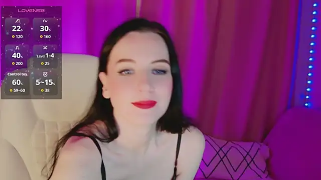 Snapshot of AndreaAshton chatting on May 30, 2026, 5:32 pm AndreaAshton online show from May 30, 2026, 5:32 pm