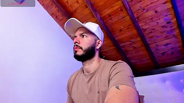 Tom Bailey online show from March 8, 2026, 12:42 pm