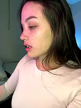 Snapshot of MisFrekcles_ chatting on December 6, 2024, 8:59 am MisFrekcles  online show from December 6, 2024, 8:59 am