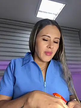 ALONDRAMILF online show from February 2, 2025, 4:48 am