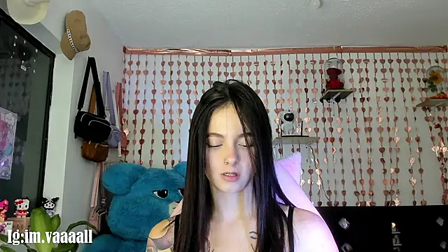 Snapshot of lucyy_tay chatting on September 10, 2025, 9:09 am lucyy tay online show from September 10, 2025, 9:09 am