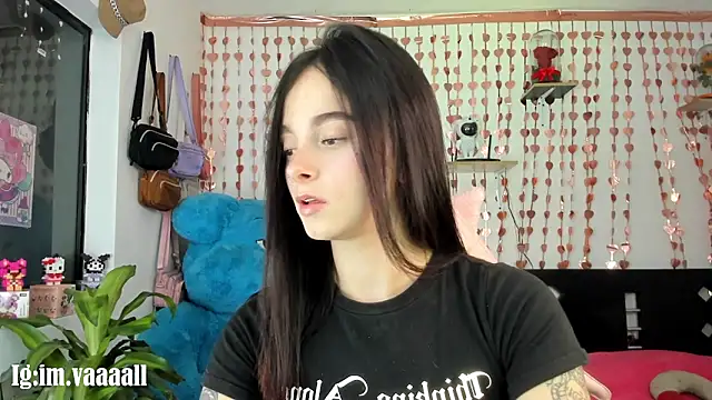 Snapshot of lucyy_tay chatting on September 24, 2025, 11:19 pm lucyy tay online show from September 24, 2025, 11:19 pm