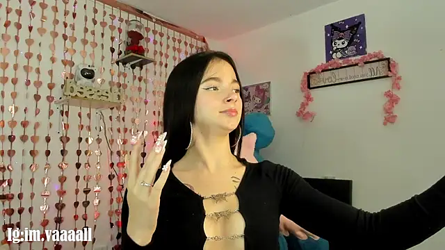 Snapshot of lucyy_tay chatting on November 6, 2025, 6:53 pm lucyy tay online show from November 6, 2025, 6:53 pm