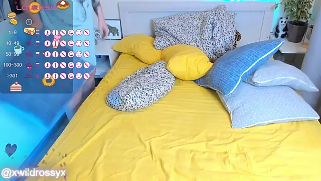 wildrossy online show from April 13, 2026, 10:10 am