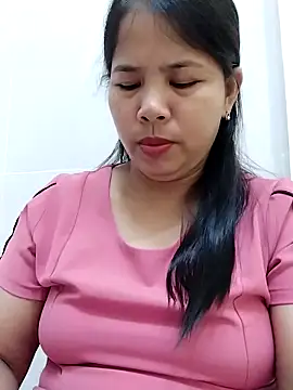 Lanyingxin18 online show from November 13, 2025, 12:26 pm