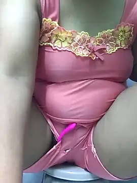 Lanyingxin18 online show from February 8, 2026, 9:07 pm