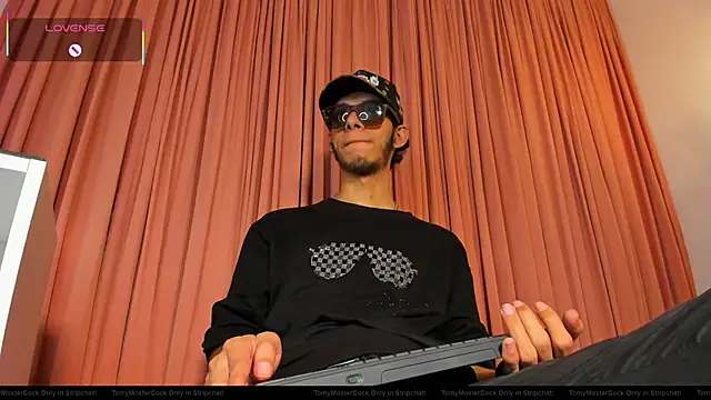 TomyMosterCock online show from November 26, 2025, 7:59 pm