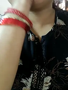 Snapshot of cuteyqueen chatting on January 19, 2025, 7:25 am cuteyqueen online show from January 19, 2025, 7:25 am