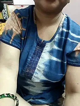 Snapshot of cuteyqueen chatting on September 13, 2025, 1:55 pm cuteyqueen online show from September 13, 2025, 1:55 pm