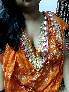 Snapshot of cuteyqueen chatting on September 20, 2025, 11:33 am cuteyqueen online show from September 20, 2025, 11:33 am