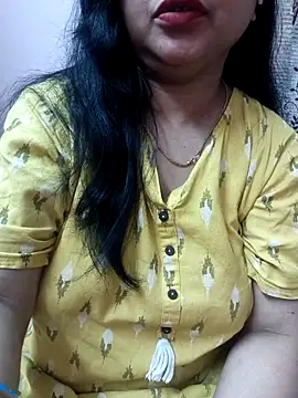 Snapshot of cuteyqueen chatting on October 14, 2025, 11:00 am cuteyqueen online show from October 14, 2025, 11:00 am