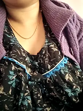 Snapshot of cuteyqueen chatting on January 17, 2026, 8:19 am cuteyqueen online show from January 17, 2026, 8:19 am