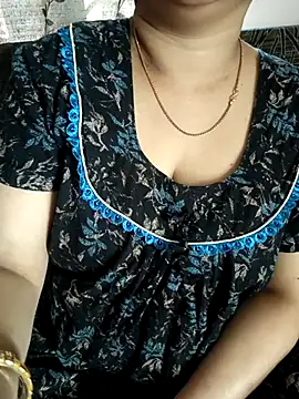 Snapshot of cuteyqueen chatting on February 11, 2026, 6:18 am cuteyqueen online show from February 11, 2026, 6:18 am