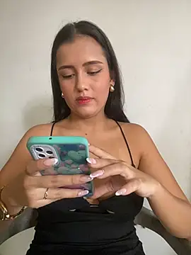 Snapshot of AbbyMillerrr chatting on July 28, 2026, 6:20 pm AbbyMillerrr online show from July 28, 2026, 6:20 pm