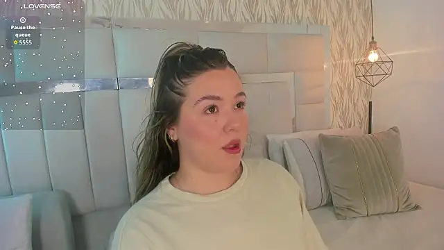 1m dalhia online show from February 10, 2026, 8:35 pm