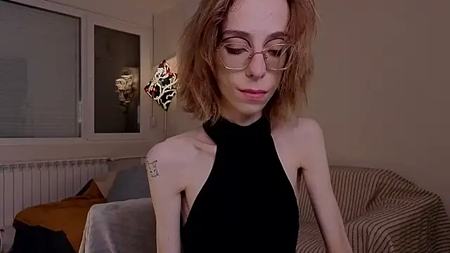 amber quell here online show from November 28, 2025, 5:15 pm