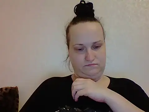  squirty cum lady  online show from March 17, 2025, 7:26 pm