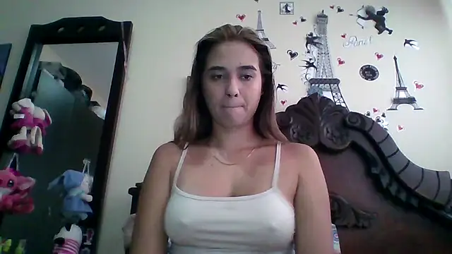 trianabell online show from October 8, 2025, 4:48 pm