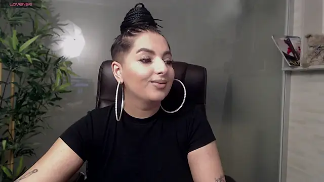 BustyAllyy online show from March 10, 2025, 10:24 pm