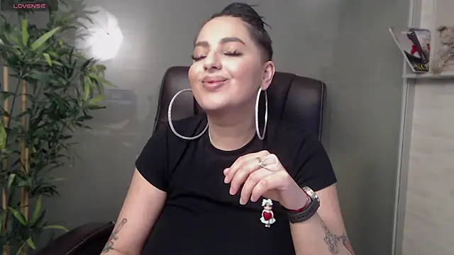 BustyAllyy online show from March 11, 2025, 11:26 pm