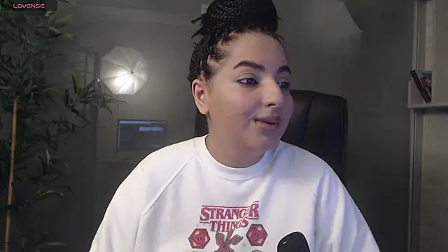 BustyAllyy online show from October 5, 2025, 1:09 pm