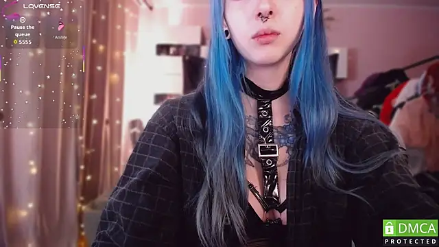 Snapshot of JustMeowGirl chatting on January 19, 2026, 5:11 am JustMeowGirl online show from January 19, 2026, 5:11 am