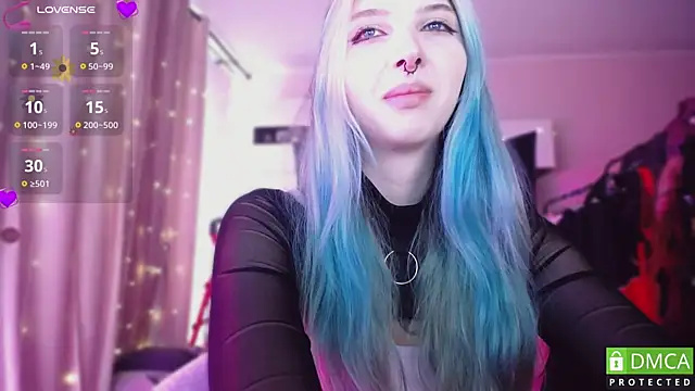 JustMeowGirl online show from April 18, 2026, 6:06 am