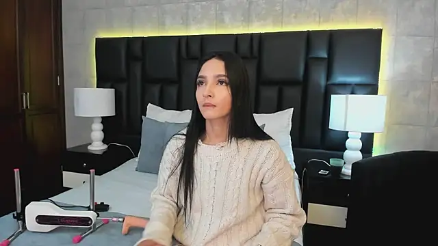 MiaSweeths online show from February 24, 2025, 11:43 am