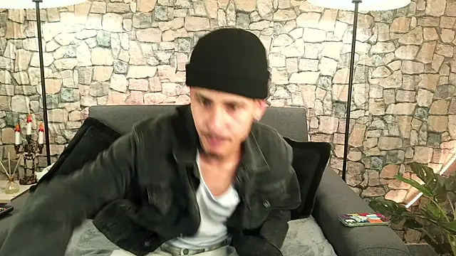 Snapshot of Bastiaan_28 chatting on October 24, 2025, 5:26 am Bastiaan 28 online show from October 24, 2025, 5:26 am