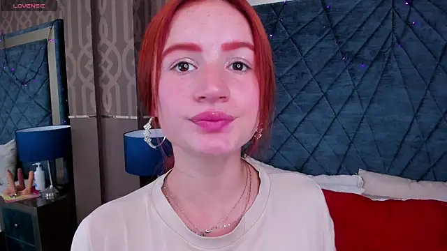 AdelaineBest online show from January 3, 2025, 4:59 pm