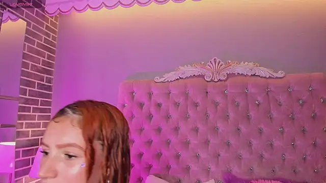 AdelaineBest online show from December 2, 2025, 10:27 pm