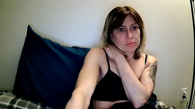 anechka1 online show from March 12, 2026, 11:33 pm